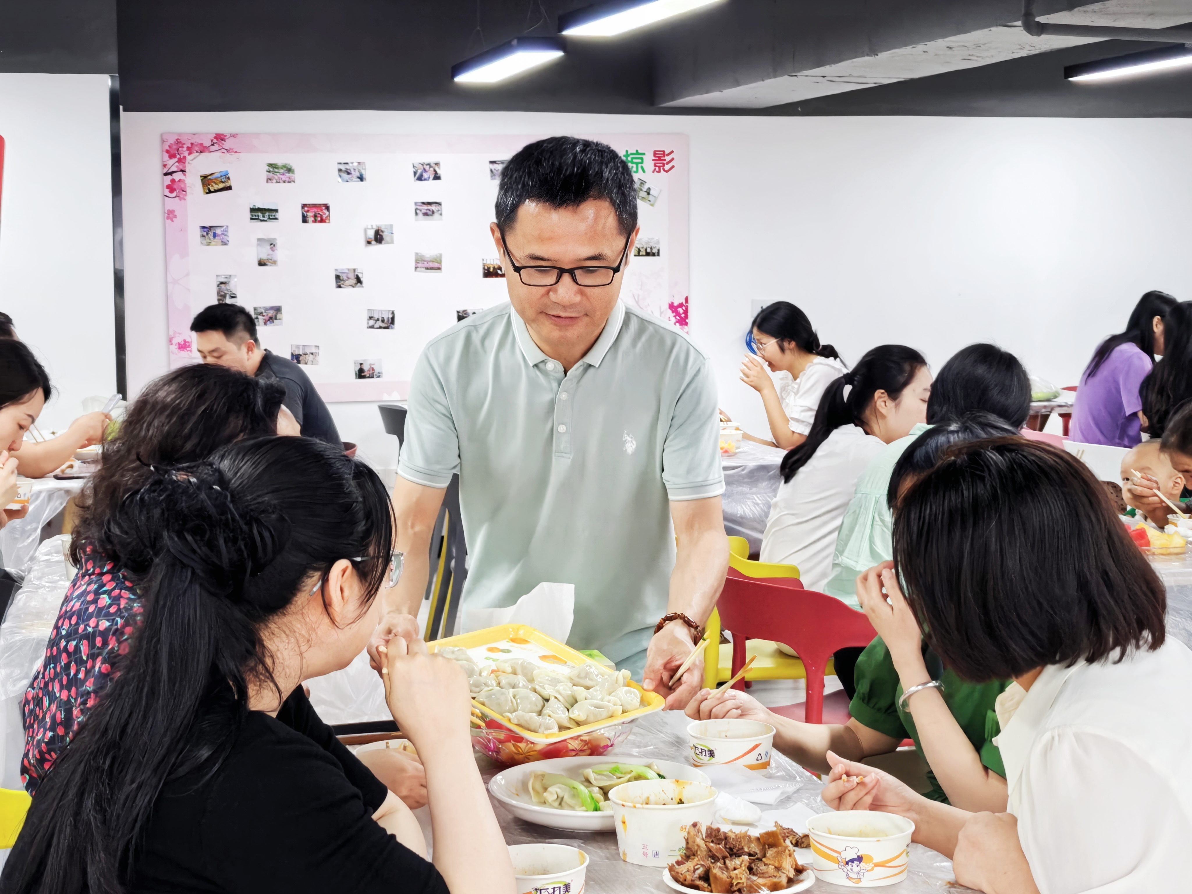 真香！普林饺子宴开吃了——普林工会开展“你冲刺 我保障”慰问活动